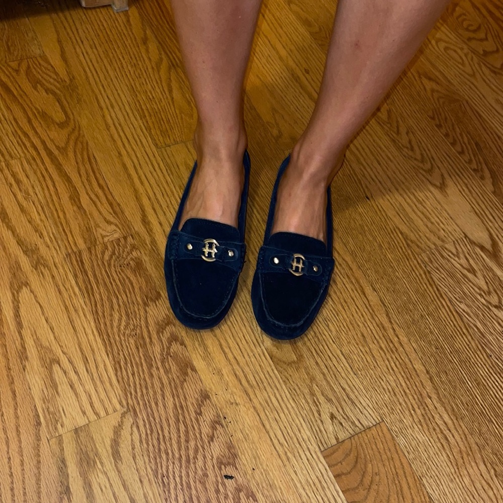 Hardly worn TOMMY HILFIGER Loafers in velvet blue
